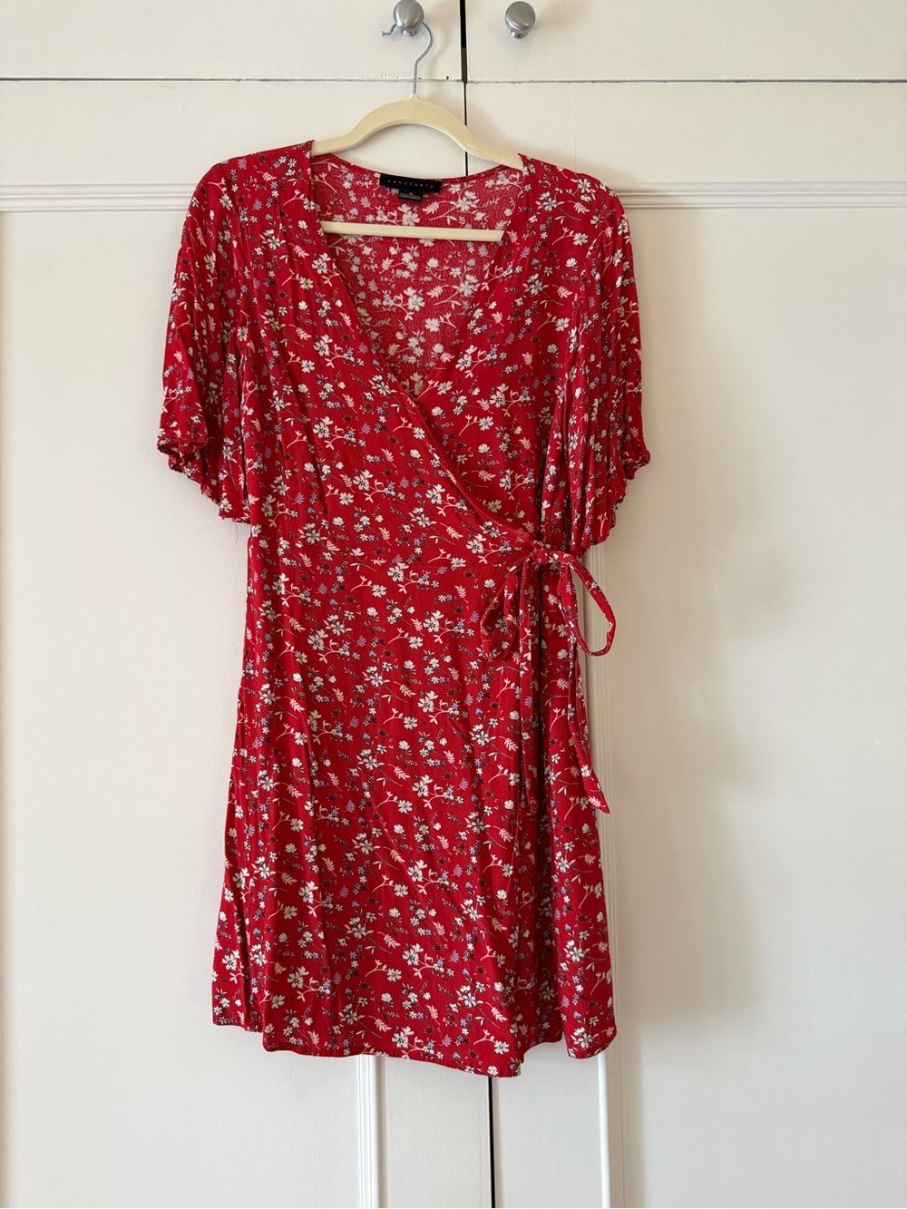 Sanctuary Red Floral Wrap Front Mini Dress – Size S